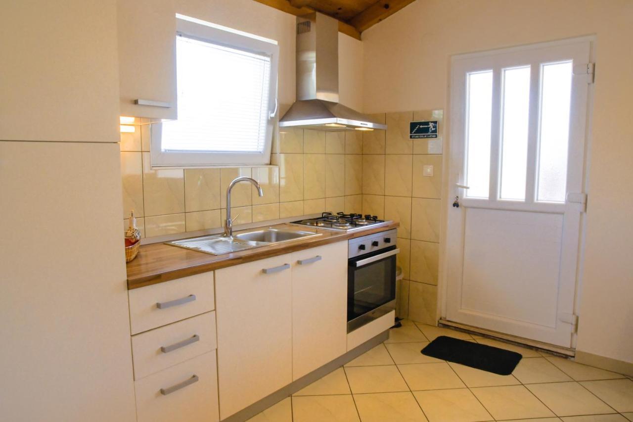 Apartment II Radisic Beautiful View Vis Luaran gambar