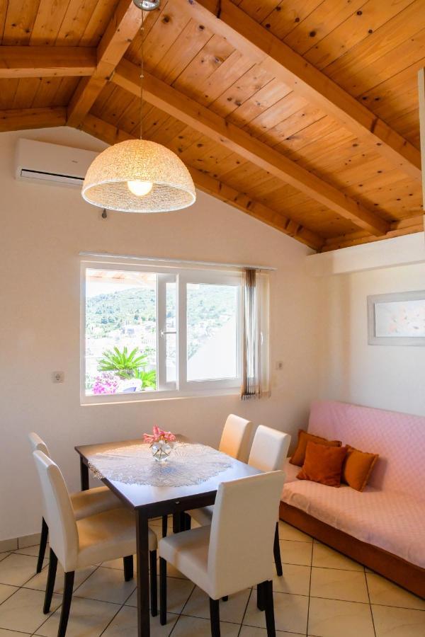 Apartment II Radisic Beautiful View Vis Luaran gambar